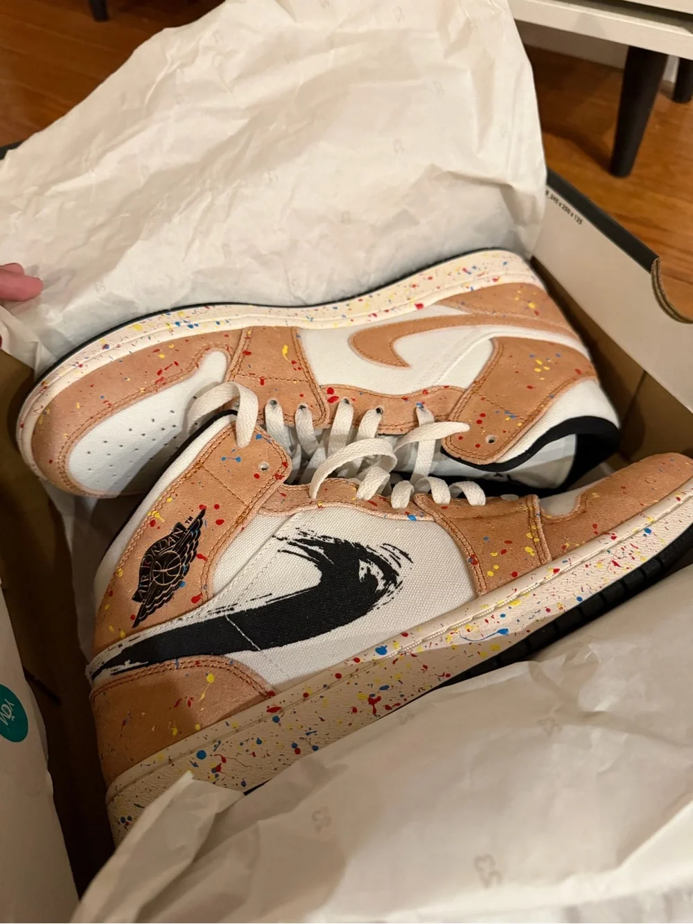 Jordan 1 Mid SE sneakers in sail/black-cider red.